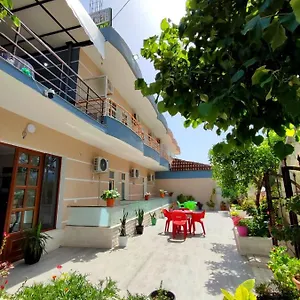 Vila Flowers Wlora